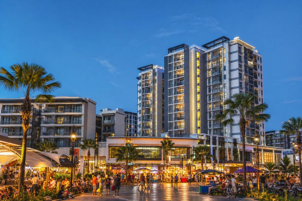 Apartemen dan area Nagoya Hill Shopping Mall di Batam